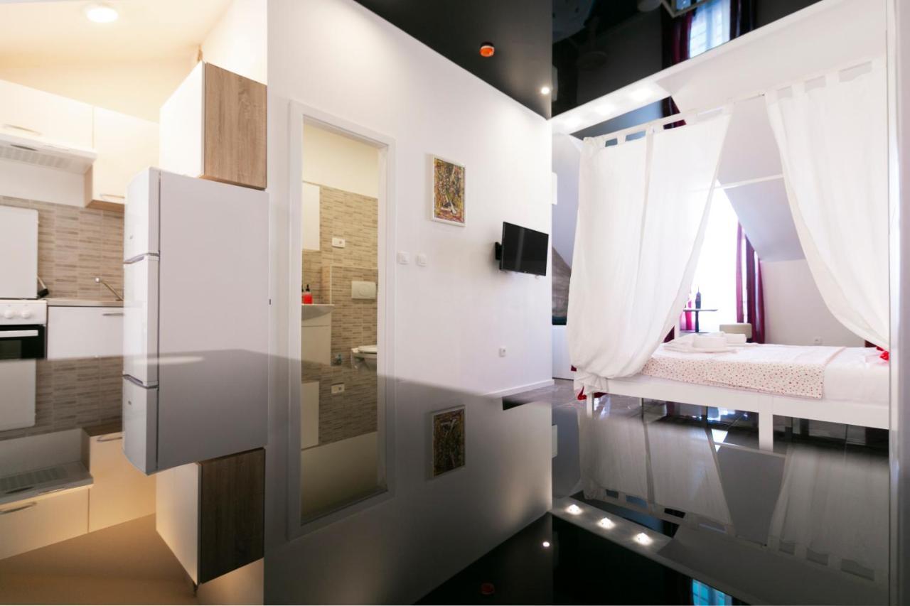 Royal Rina Apartmani Stomorska Ngoại thất bức ảnh